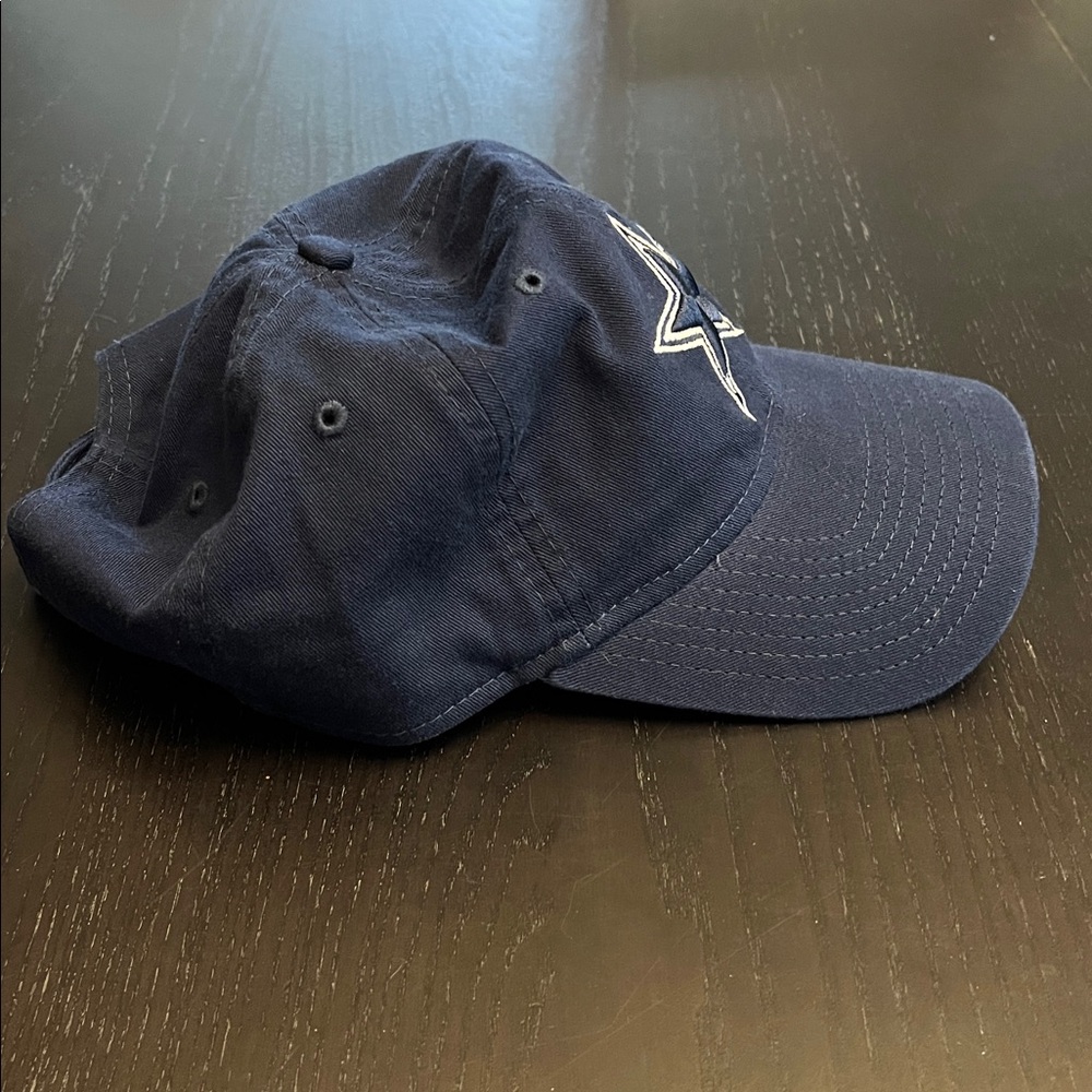 New Era 9Twenty Adjustable Dallas Cowboys Hat - Picture 4 of 6